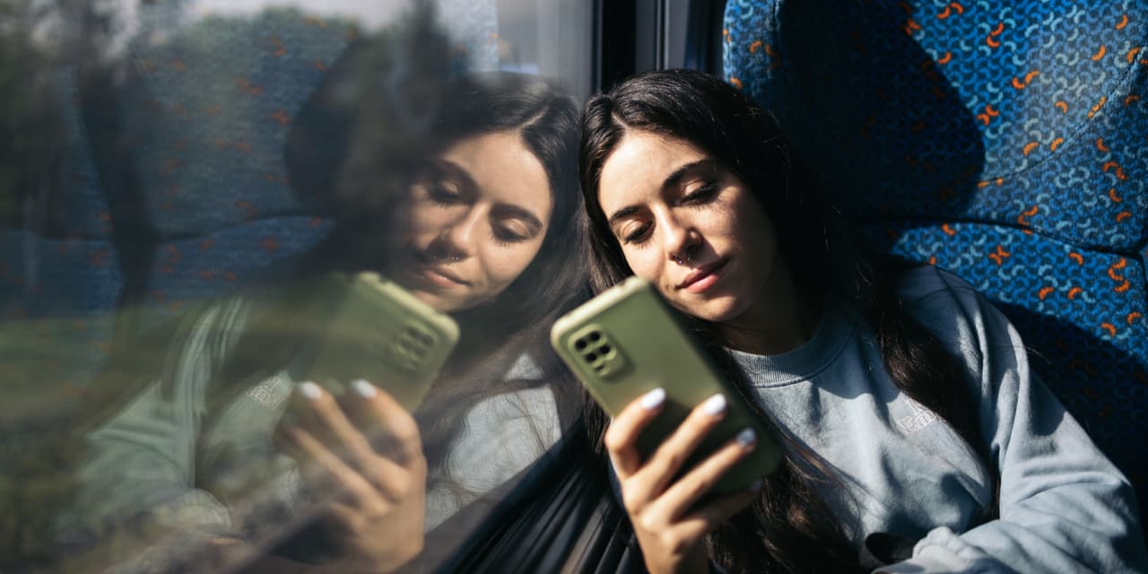 Service header Customer Experience image-9735